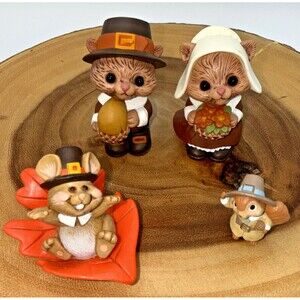 Vintage Hallmark Thanksgiving Pilgrim Squirrels + Friends Salt & Pepper Shakers